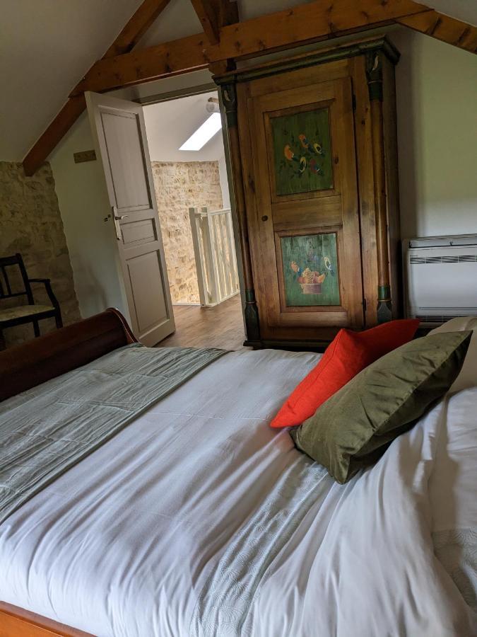 3 Self-Contained Gites With Pool And Games Room Saint-Georges-de-Noisné Esterno foto